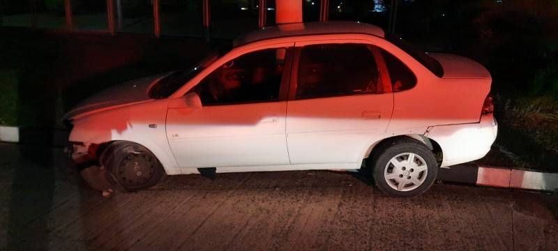 Motorista invade Terminal da Próspera após dormir ao volante — foto 1