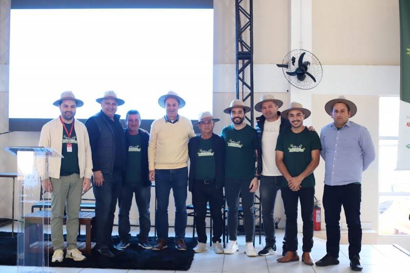 Feira da Mandioca reúne cerca de 500 pessoas para a troca de conhecimentos e experiências — foto 2