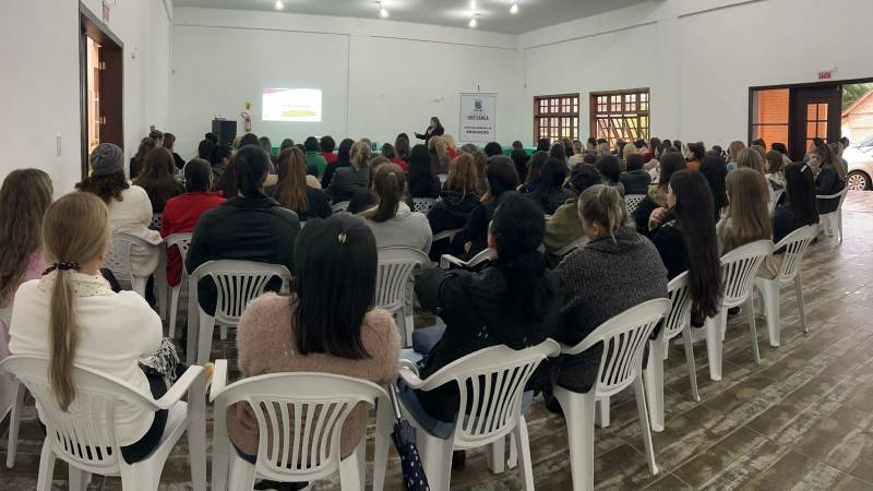 Plano Educacional Individualizado é tema de palestra para professores em Urussanga — foto 2
