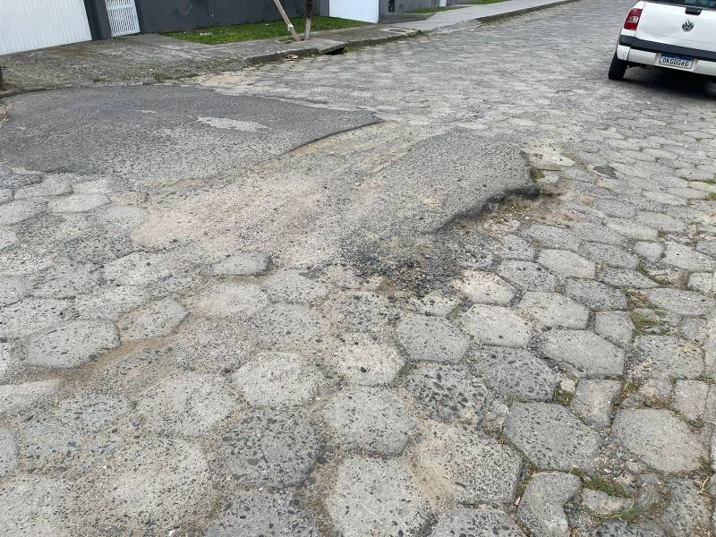 Moradores de Criciúma que sofrem com buracos e falta de asfalto fazem abaixo-assinado — foto 6