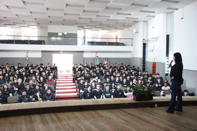 Volta às aulas Satc: Colégio e Centro Universitário recepcionam alunos para 2º semestre — foto 2