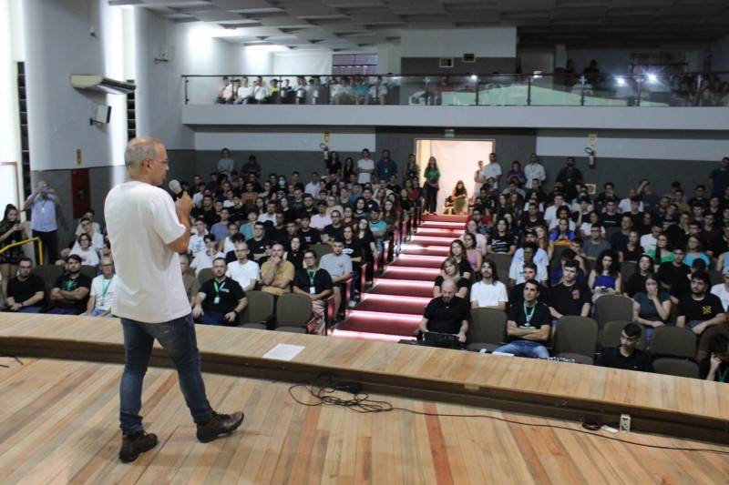 Volta às aulas Satc: Colégio e Centro Universitário recepcionam alunos para 2º semestre — foto 3