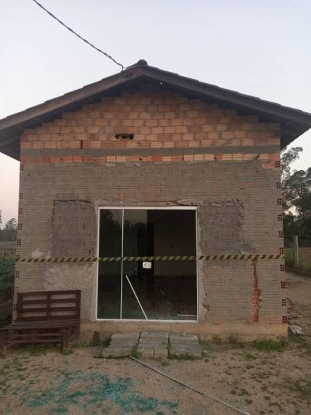 Incêndio consome interior de imóvel no bairro Esperança, em Içara — foto 2