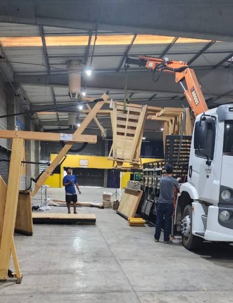 Faltando uma semana para abertura da AgroPonte, montagem das estruturas está em ritmo acelerado — foto 1