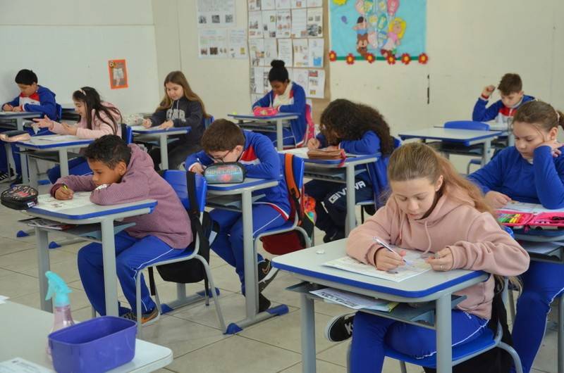 Alunos da rede municipal de Siderópolis participam da primeira etapa do Prêmio ACIC de Matemática — foto 1