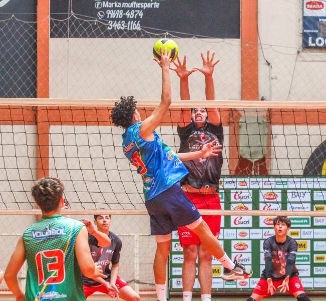 Após ser campeão do microrregional, vôlei de Forquilhinha disputa etapa regional da Olesc — foto 1