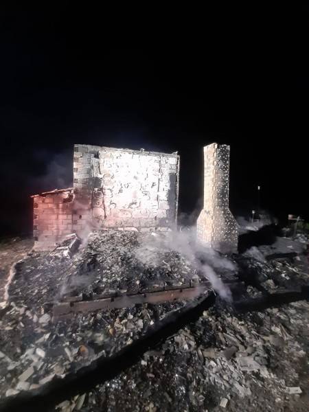 Chalé de pousada é destruído por incêndio em Praia Grande — foto 4