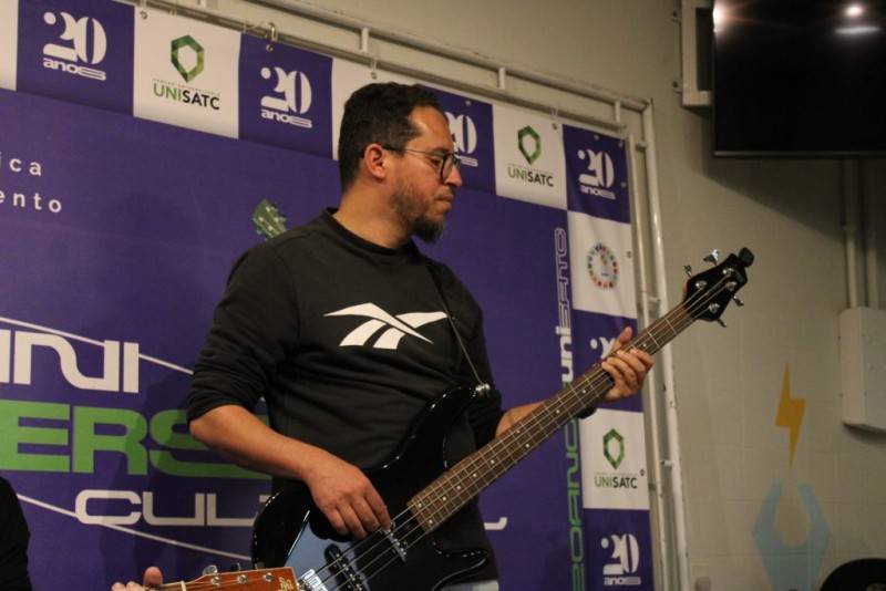 Universo Cultural recebe no palco da Satc a banda N-1 — foto 2