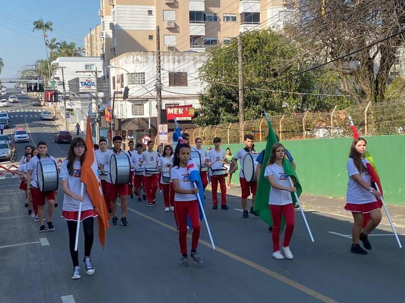 Içara dá início à Semana da Pátria com apresentações culturais — foto 2