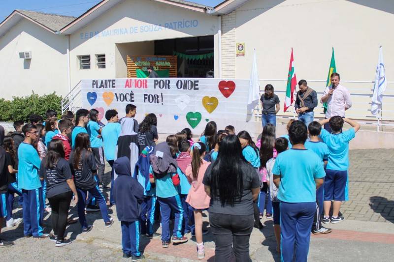 Escolas de Morro da Fumaça iniciam celebração da Semana da Pátria — foto 2