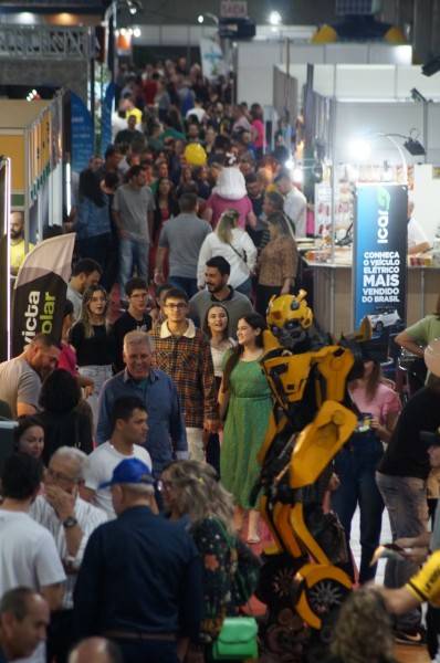 Com expectativa de 60 mil visitantes, CasaPronta reúne expositores de cinco estados em Criciúma — foto 1