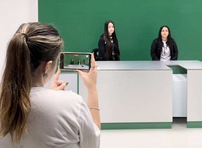 Curso de Jornalismo da UniSatc recebe em seus estúdios escolas da região — foto 2