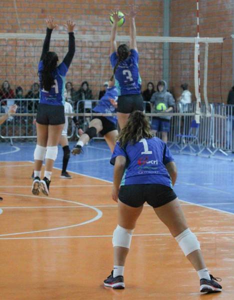 Vôlei de Forquilhinha disputa etapa estadual da Olesc em Florianópolis — foto 5