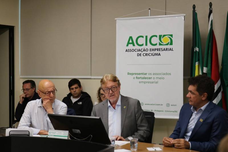 Reforma Tributária e infraestrutura pauta reunião com lideranças politicas e empresariais na Acic — foto 5