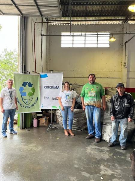 Maracajá recolhe quatro toneladas de lixo eletrônico e cerca de mil lampadas — foto 1