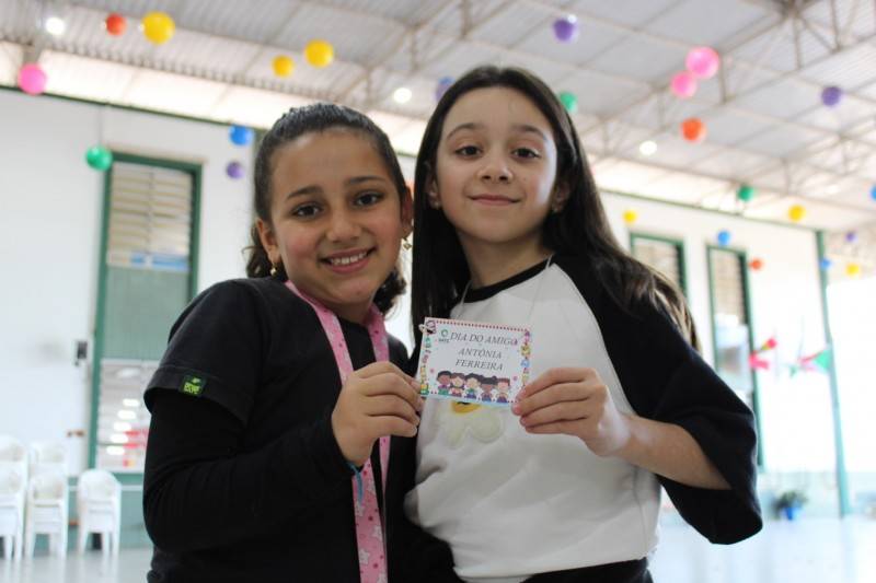 Alunos do Colégio Satc participam de novas experiências com Dia do Amigo — foto 3