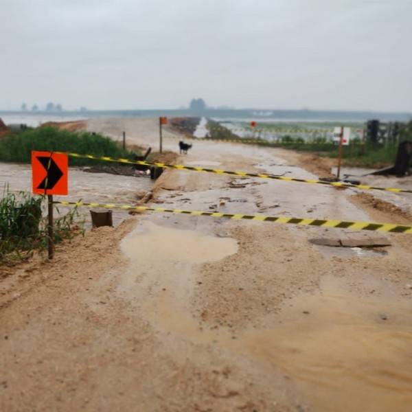 Estradas são bloqueadas em Içara por causa das chuvas — foto 2