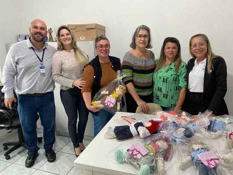Dia das Crianças é comemorado com cinema para crianças atendidas pelo Cras — foto 1
