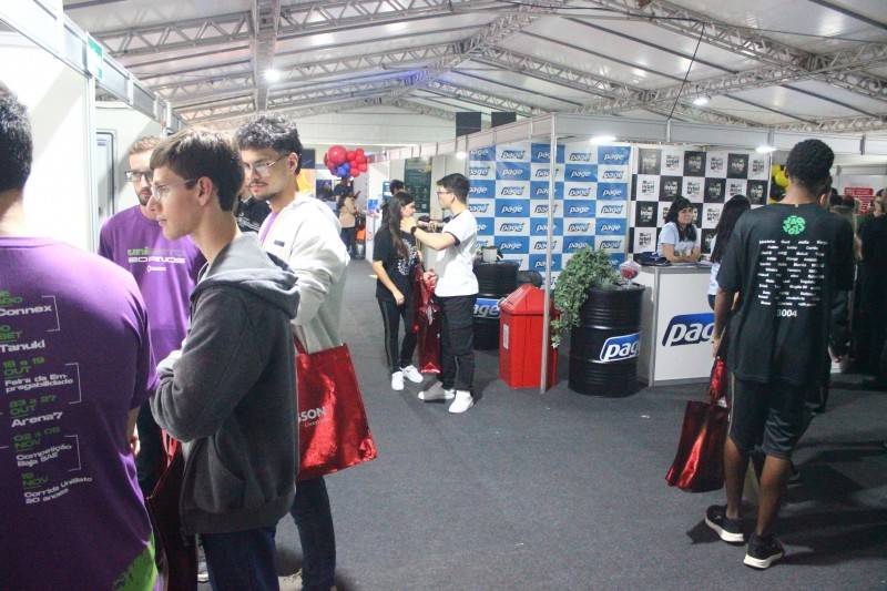 Com mais de 60 empresas recrutando profissionais, começa na Satc a 16ª Feira da Empregabilidade — foto 6