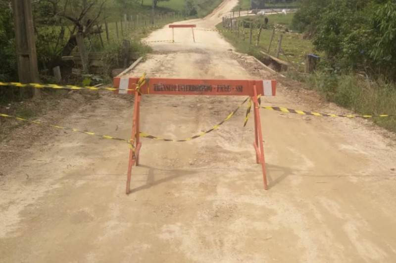 Após chuva persistente, pontos de interdições em vias exige atenção dos condutores em Morro da Fumaça — foto 4