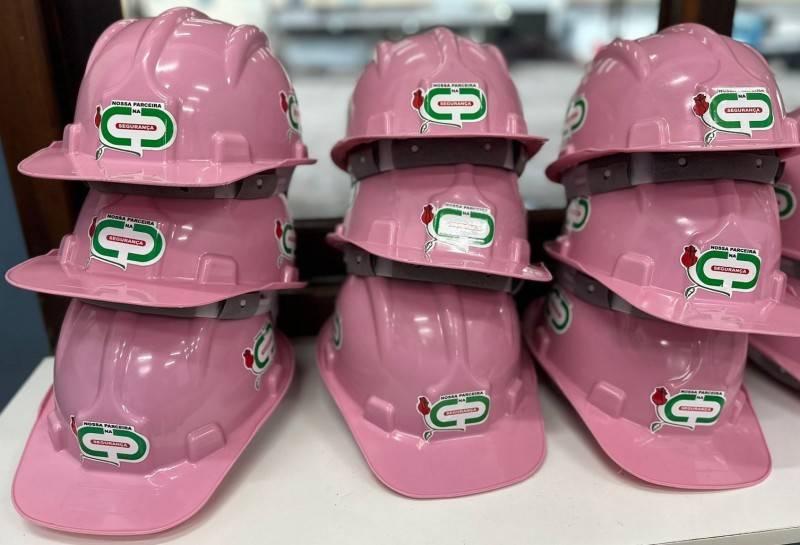 Dia do Rosa sensibiliza colaboradoras da Carbonífera Metropolitana — foto 1