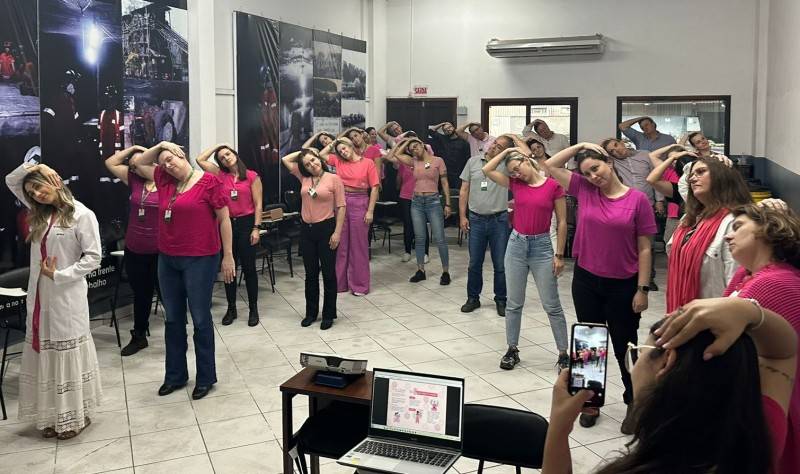 Dia do Rosa sensibiliza colaboradoras da Carbonífera Metropolitana — foto 3