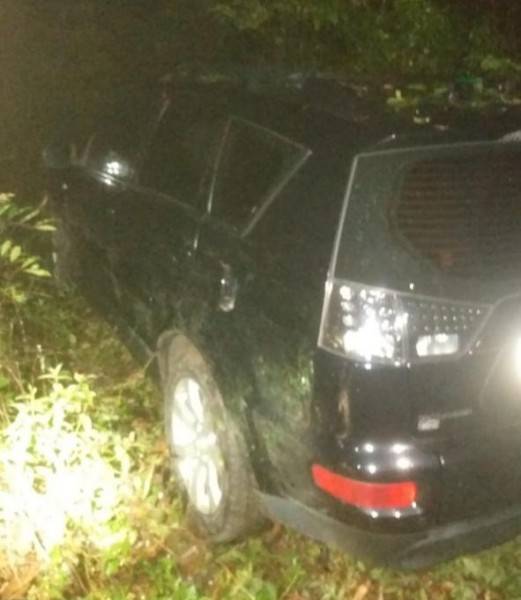 PM de Criciúma recupera carro roubado e apreende simulacros de arma de fogo — foto 1