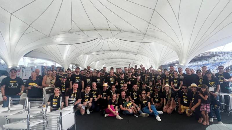 Equipe Farben conclui temporada da Porsche Cup a apenas um ponto do bicampeonato — foto 1