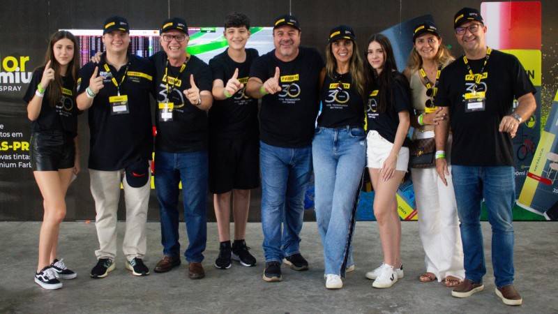 Equipe Farben conclui temporada da Porsche Cup a apenas um ponto do bicampeonato — foto 2