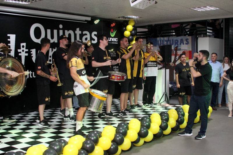 Celebração pelo acesso à Série A do Criciúma toma conta da Unesc — foto 1