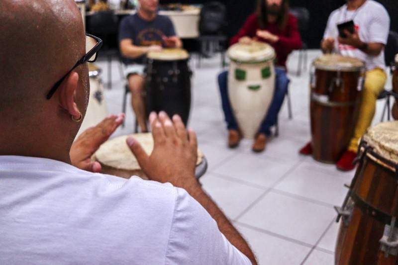 Músico ministra oficina de percussão em Capivari de Baixo na próxima semana — foto 1