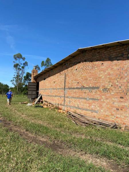 Estufa de fumo pega fogo em Araranguá — foto 2
