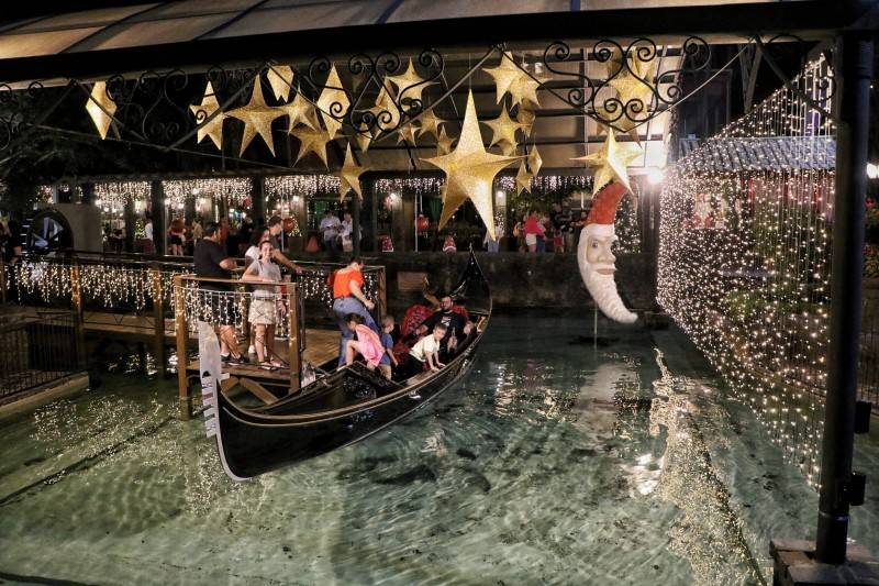 Natal em Nova Veneza: chegada do Papai Noel e shows animaram o público — foto 8