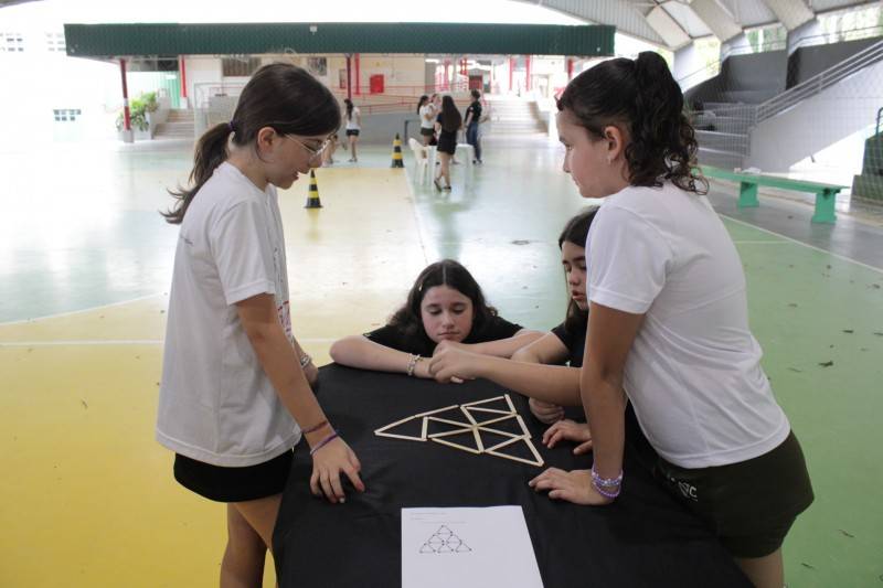 Alunos do Colégio Satc participam de acolhida para o Ensino Fundamental 2 — foto 1