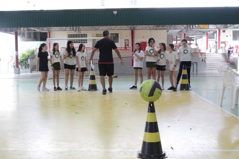 Alunos do Colégio Satc participam de acolhida para o Ensino Fundamental 2 — foto 2