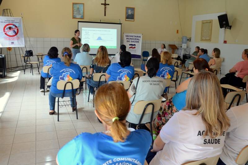 Siderópolis organiza simpósio para capacitar colaboradores da saúde contra a Dengue — foto 1