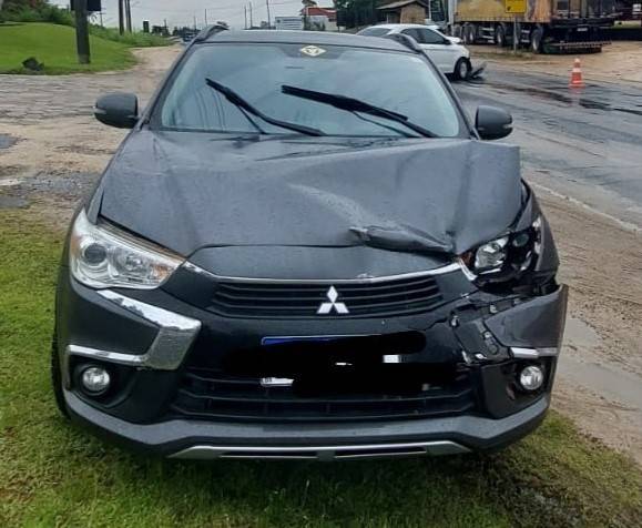 Dois carros e caminhão colidem na SC-443, em Morro da Fumaça — foto 1