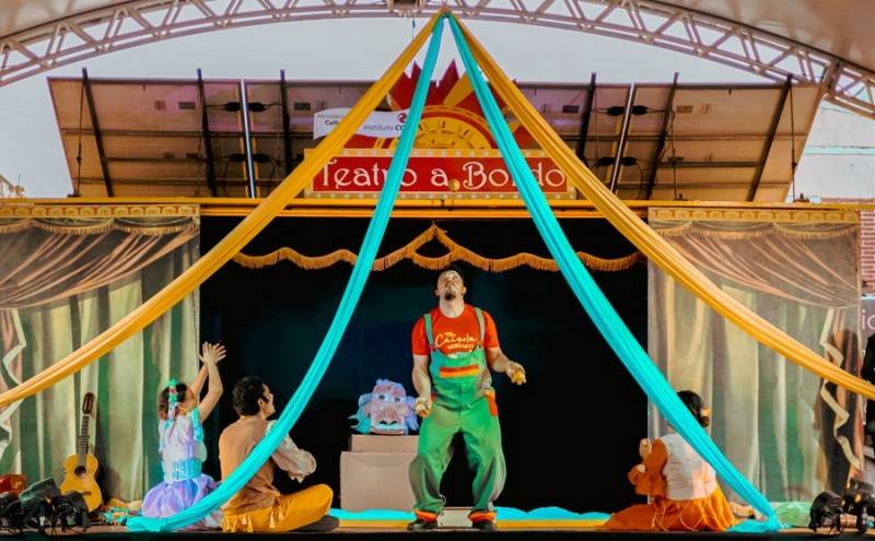 Teatro a Bordo chega a Capivari de Baixo com sua Caixola Brincante para celebrar a cultura do brinca — foto 1