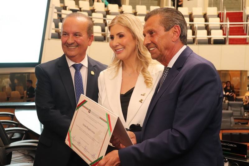 Reitora da Unesc recebe honraria de Cidadã Catarinense em cerimônia prestigiada na Alesc — foto 11