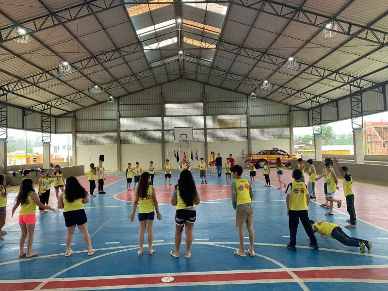 Projeto Golfinho forma mais de 90 crianças em São João do Sul — foto 1