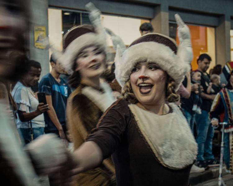 Segundo desfile de Natal de Criciúma ocorre nesta quinta-feira, no bairro Próspera — foto 3