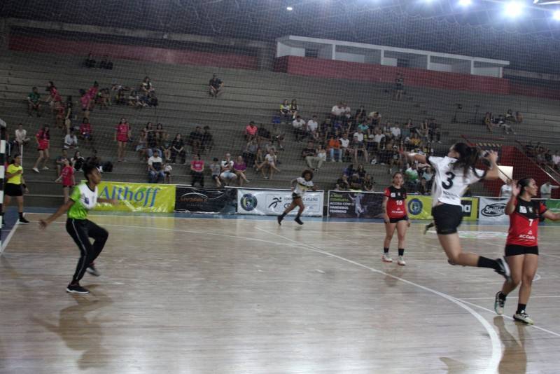 Com parceria da Unesc, Criciúma recebe competição nacional de handebol — foto 2