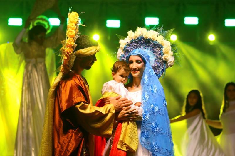 Noite de Luz Unesc: mais de três mil pessoas celebram o Natal com emoção e reflexões — foto 1