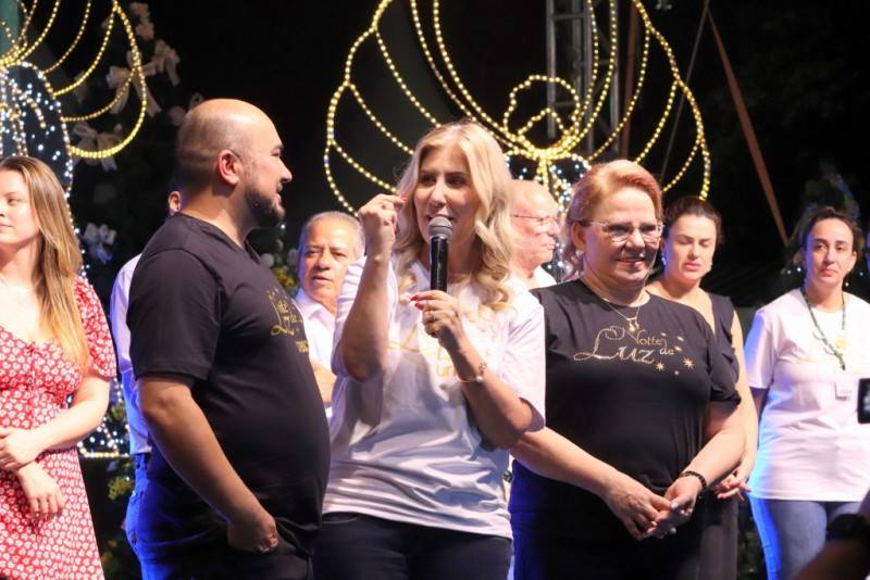 Noite de Luz Unesc: mais de três mil pessoas celebram o Natal com emoção e reflexões — foto 2