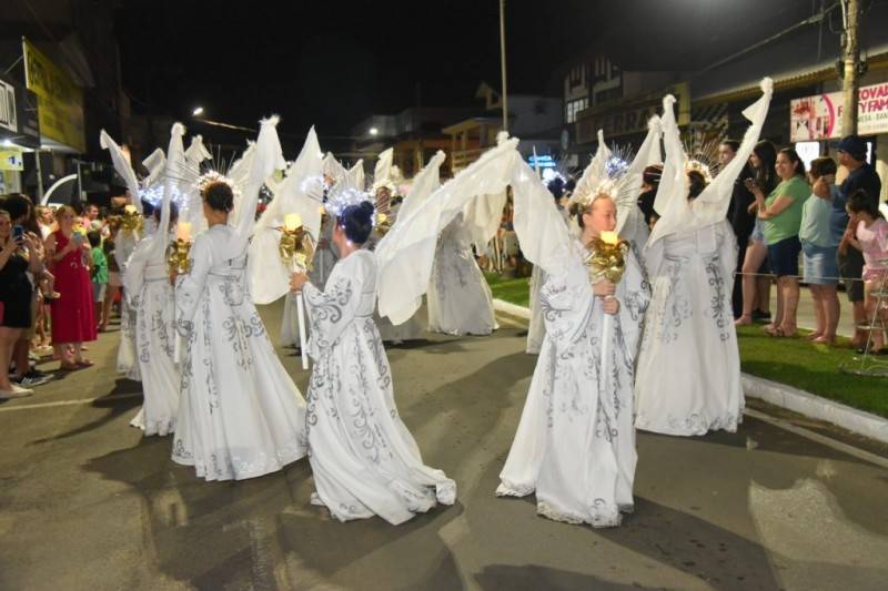 Tradicional Desfile de Encantos de Natal acontece neste domingo em Forquilhinha — foto 2