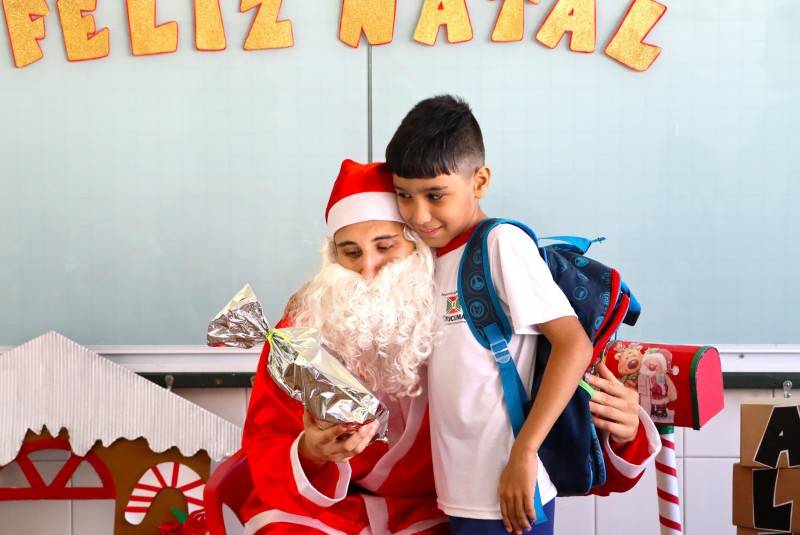 Campanha de Natal da Unimed Criciúma auxilia mais de 500 crianças em vulnerabilidade social — foto 1