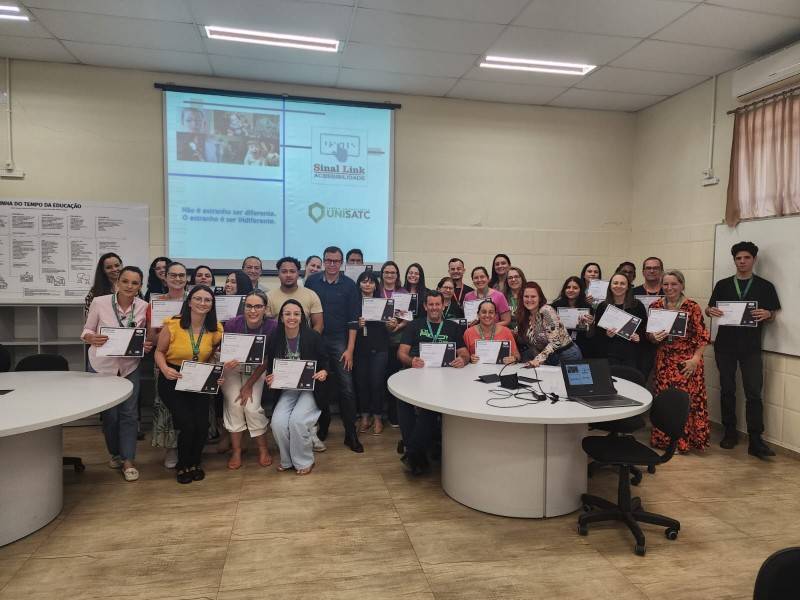 Colaboradores da Satc participam de treinamento sobre acessibilidade — foto 1