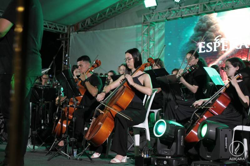 Noite emocionante marca comemoração dos 62 anos de Içara — foto 1