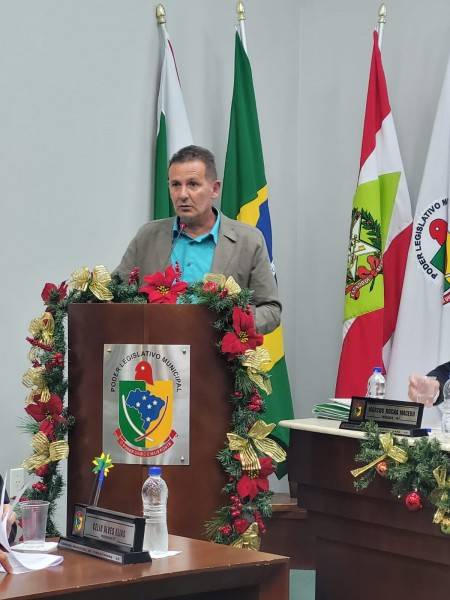 Idelci Francisco Rampinelli é eleito presidente da Câmara de Forquilhinha — foto 1