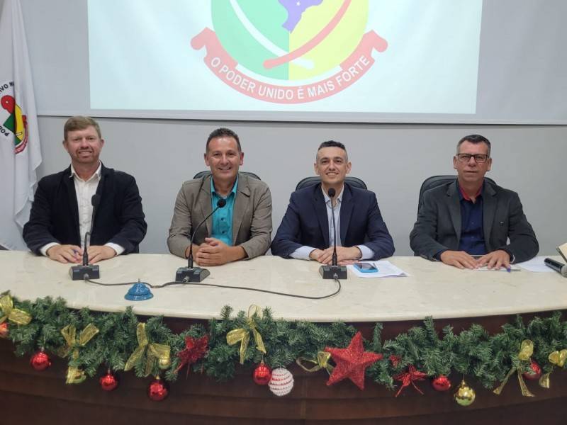 Idelci Francisco Rampinelli é eleito presidente da Câmara de Forquilhinha — foto 2